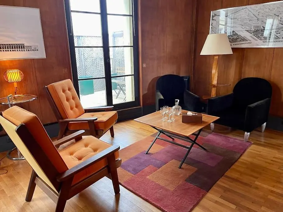 Pavillon D'auguste Perret *